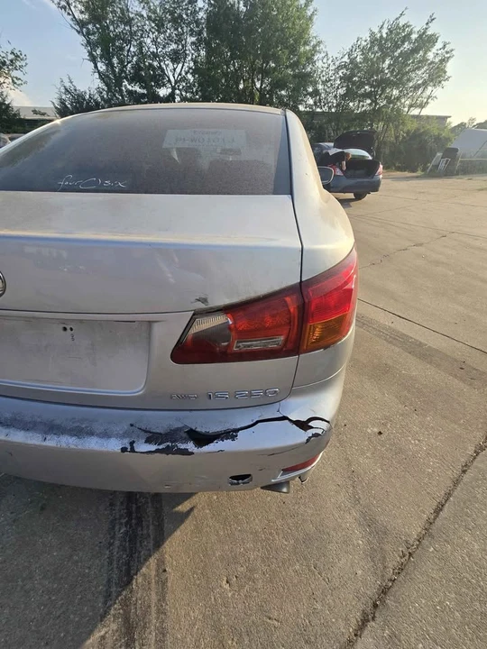 2006 Lexus IS 2nd Gen - Image 12 of 14
