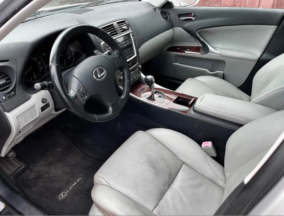 2006 Lexus IS 2nd Gen - Image 3 of 7