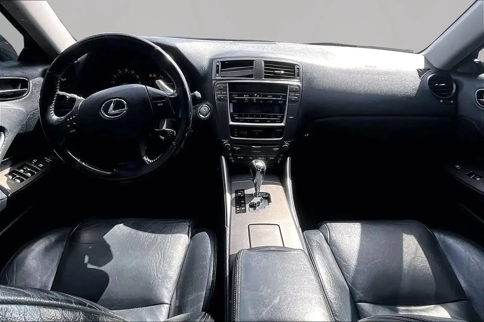 2006 Lexus IS 2nd Gen - Image 8 of 9