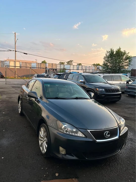 2006 Lexus IS 2nd Gen - Image 4 of 13