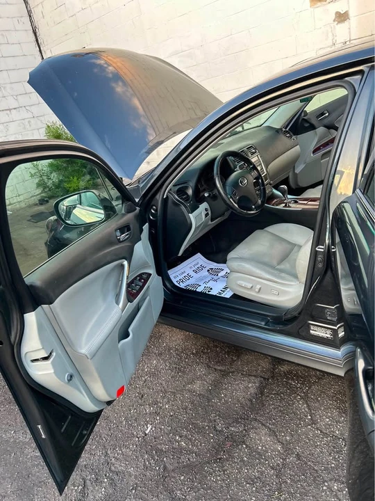 2006 Lexus IS 2nd Gen - Image 12 of 13