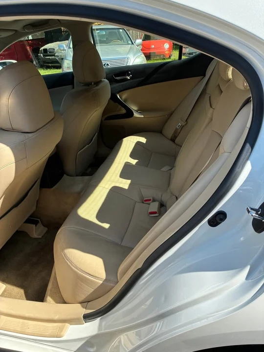 2006 Lexus IS 2nd Gen - Image 12 of 20