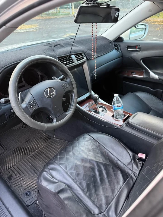 2006 Lexus IS 2nd Gen - Image 14 of 16