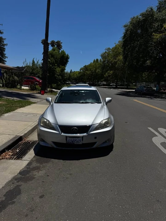 2006 Lexus IS 2nd Gen - Image 4 of 8
