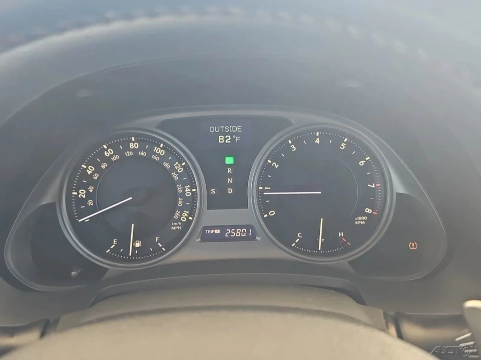 2006 Lexus IS 2nd Gen - Image 11 of 21
