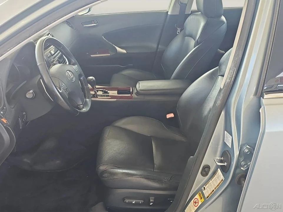 2006 Lexus IS 2nd Gen - Image 8 of 21