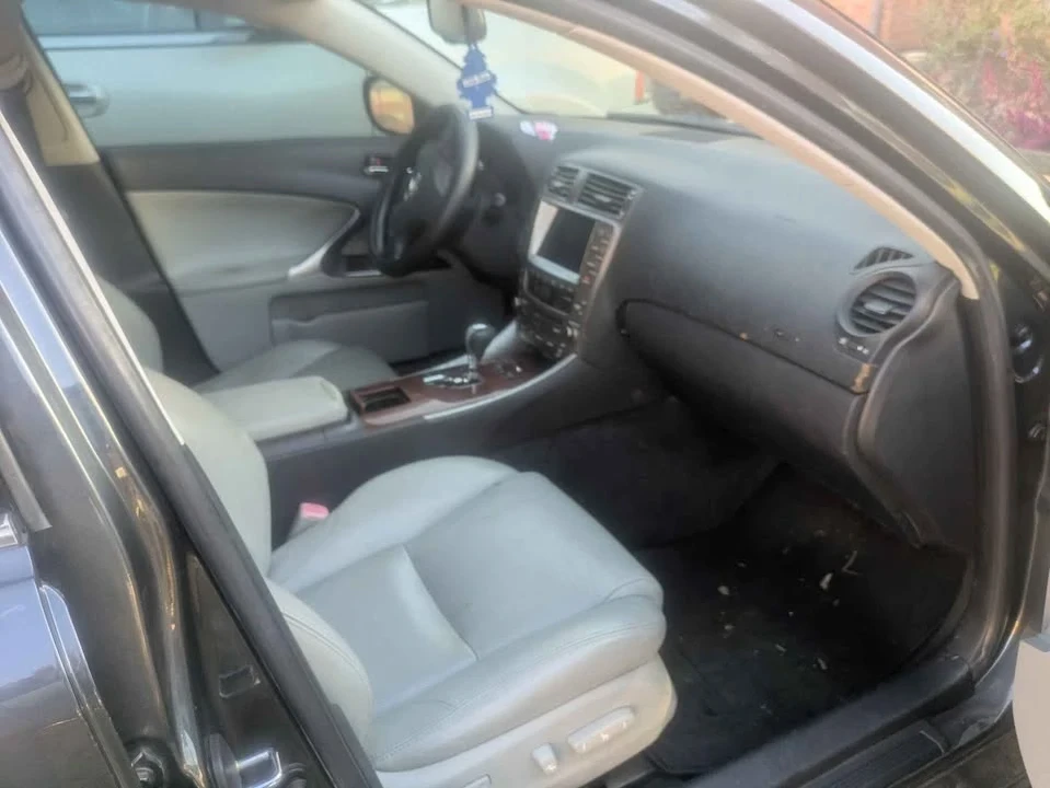 2006 Lexus IS 2nd Gen - Image 2 of 6