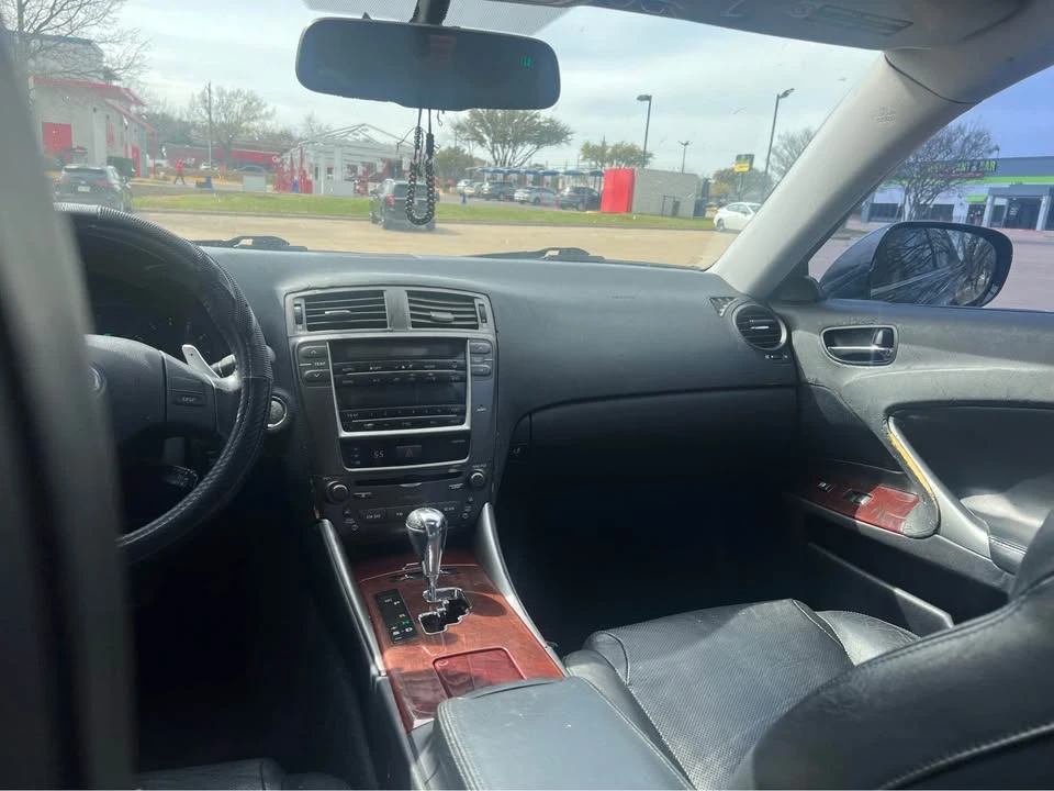 2006 Lexus IS 2nd Gen - Image 5 of 7
