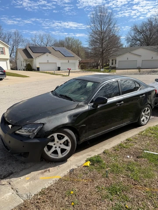 2006 Lexus IS 2nd Gen - Image 4 of 4