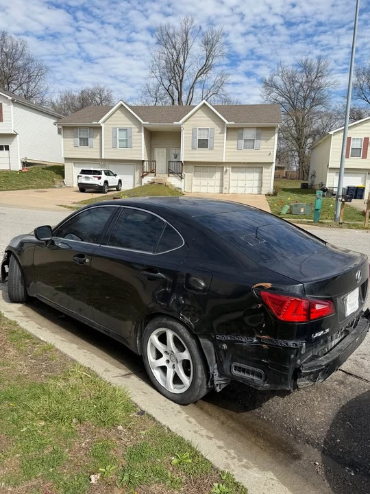 2006 Lexus IS 2nd Gen - Image 3 of 4