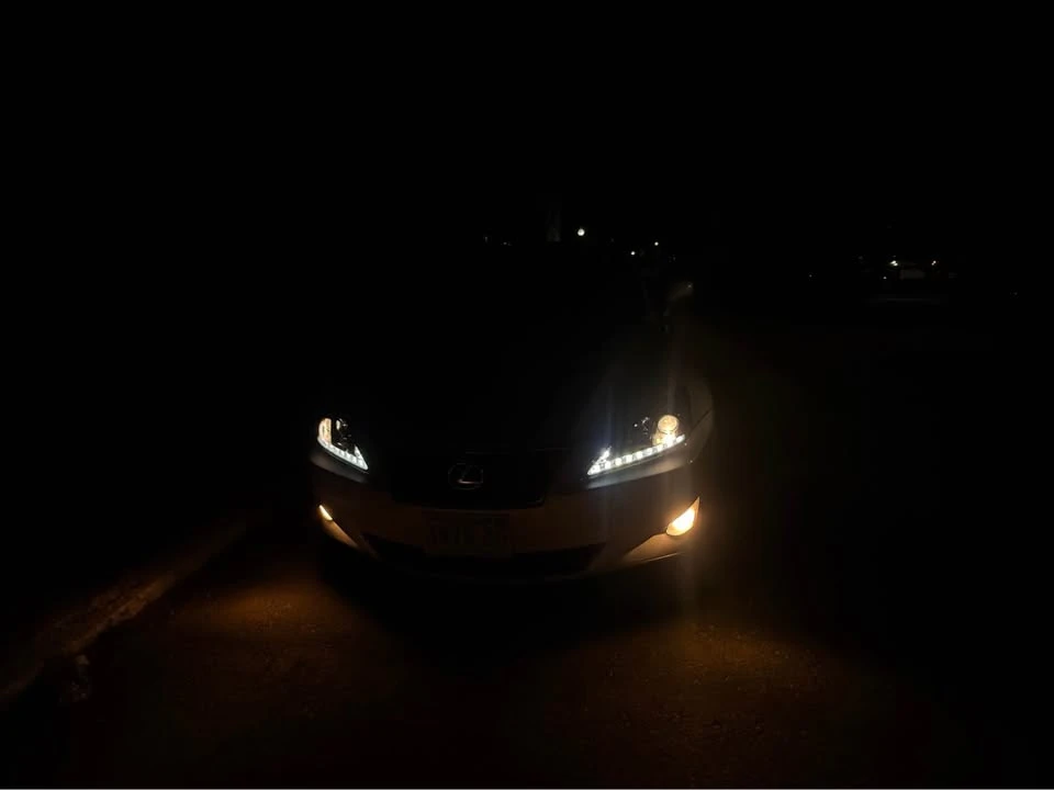 2006 Lexus IS 2nd Gen - Image 3 of 6