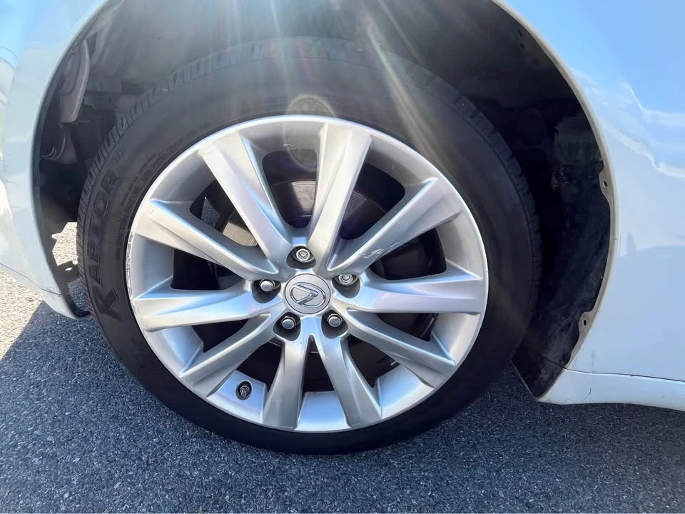 2006 Lexus IS 2nd Gen - Image 4 of 7