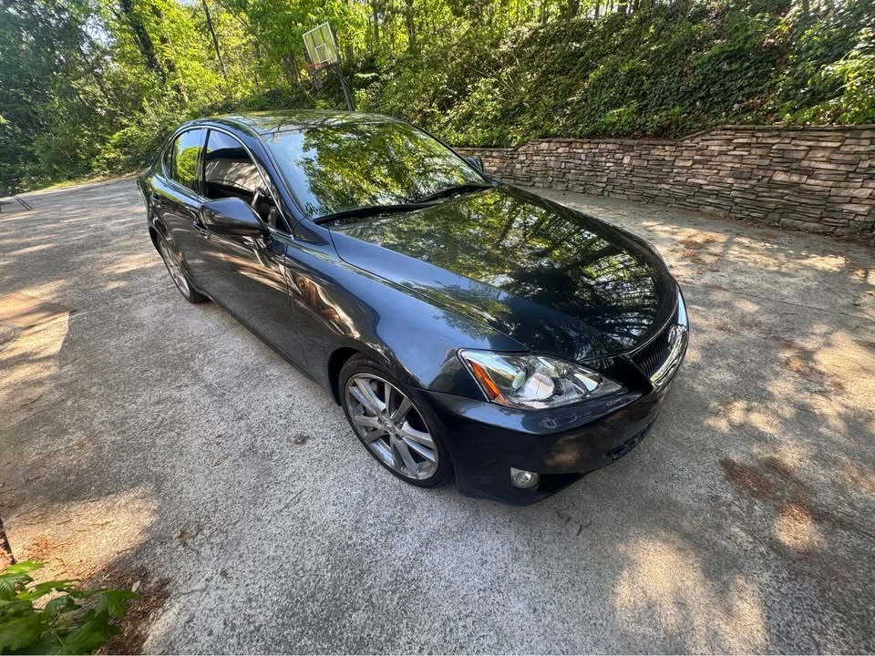 2006 Lexus IS 2nd Gen - Image 2 of 10