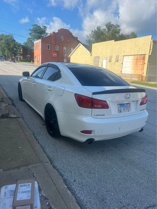 2006 Lexus IS 2nd Gen - Image 4 of 12
