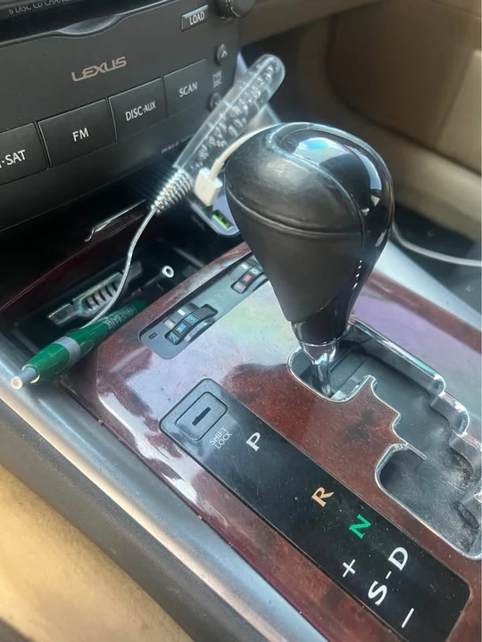 2006 Lexus IS 2nd Gen - Image 10 of 12