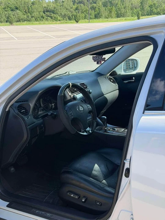2006 Lexus IS 2nd Gen - Image 6 of 6