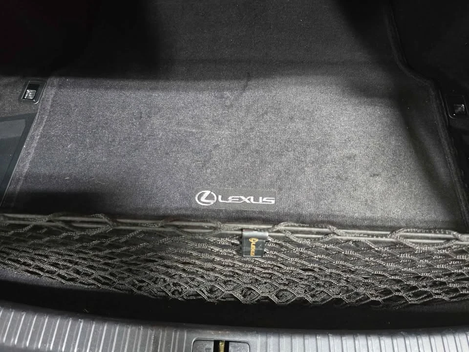 2006 Lexus IS 2nd Gen - Image 16 of 19
