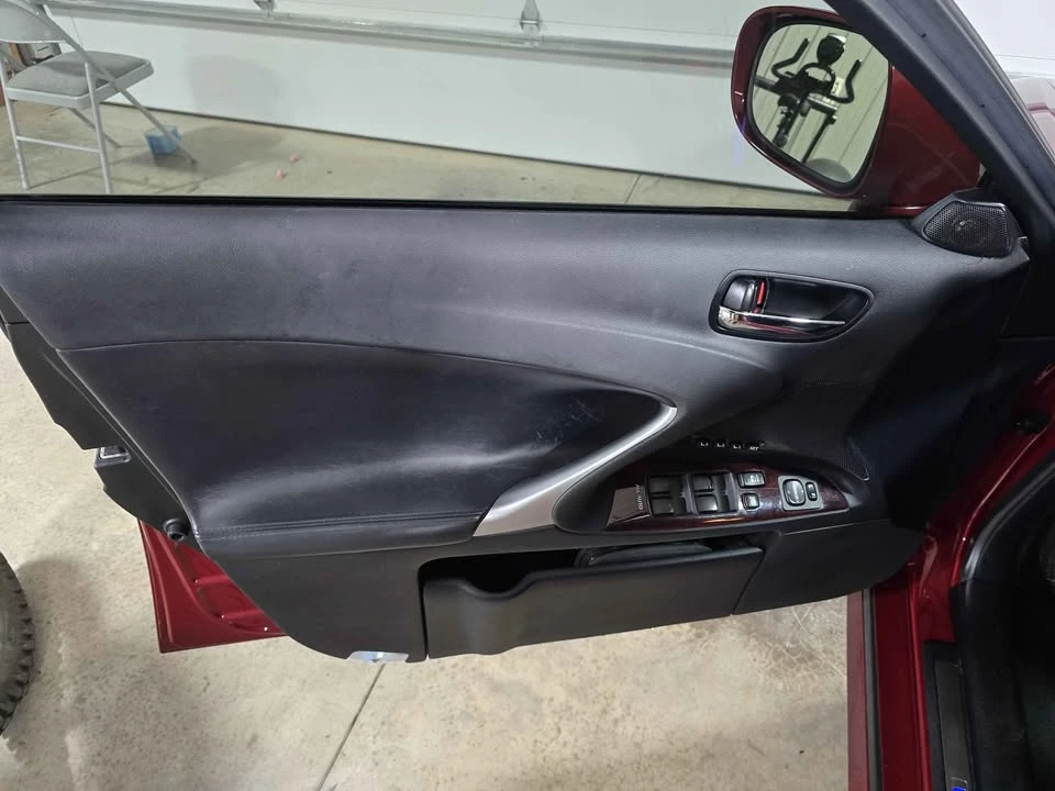 2006 Lexus IS 2nd Gen - Image 13 of 19