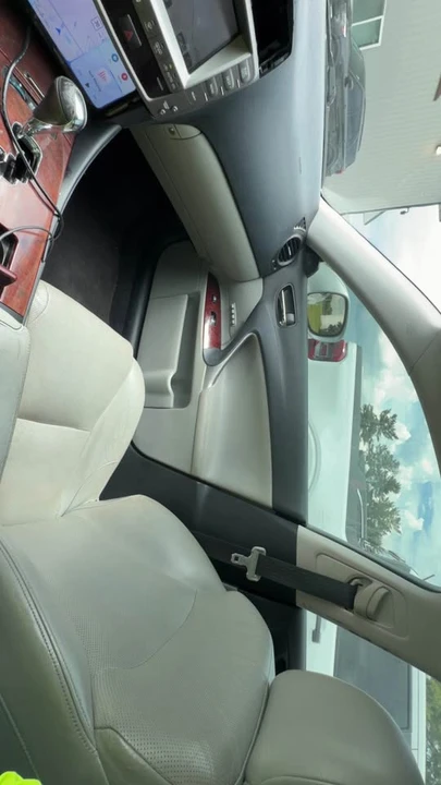 2006 Lexus IS 2nd Gen - Image 9 of 10