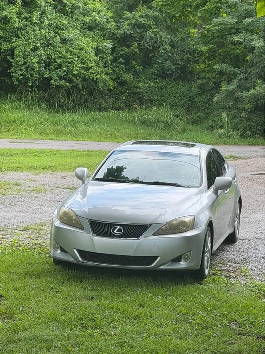 2006 Lexus IS 2nd Gen - Image 7 of 10