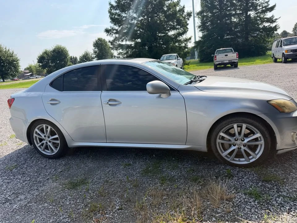 2006 Lexus IS 2nd Gen - Image 5 of 10