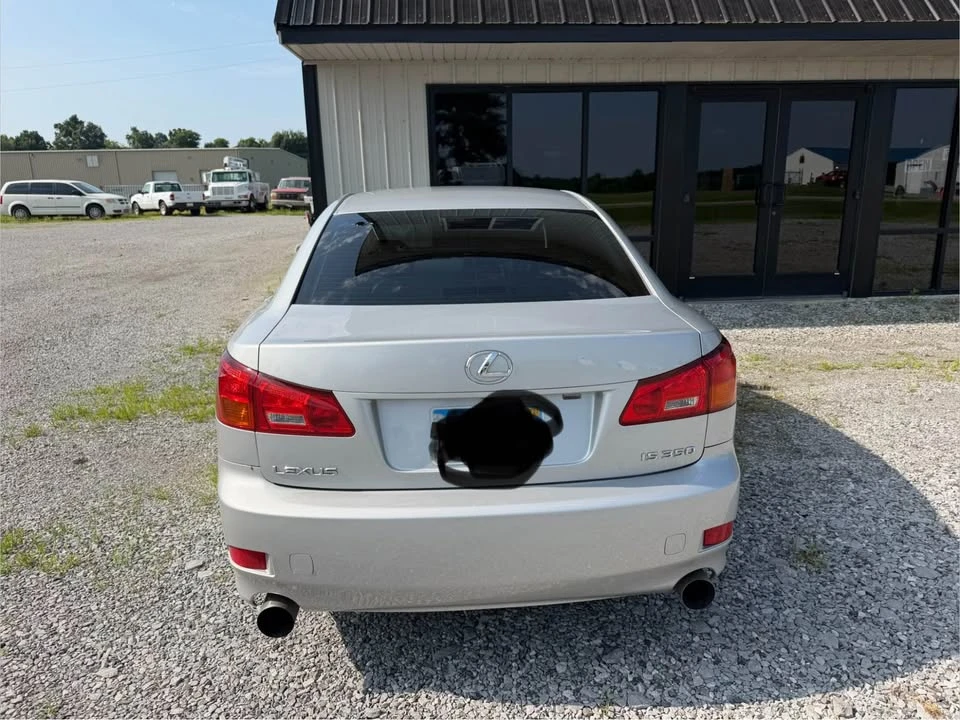2006 Lexus IS 2nd Gen - Image 4 of 10