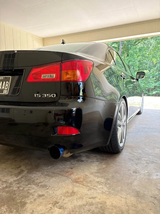 2006 Lexus IS 2nd Gen - Image 3 of 7