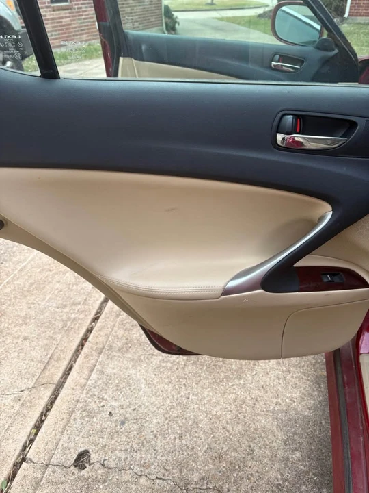 2006 Lexus IS 2nd Gen - Image 7 of 8