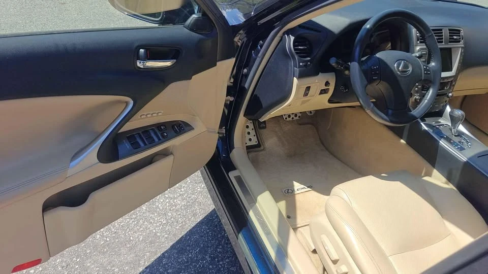 2006 Lexus IS 2nd Gen - Image 9 of 19