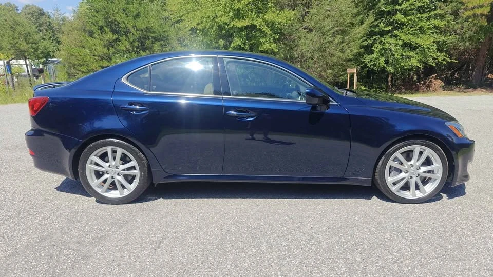 2006 Lexus IS 2nd Gen - Image 4 of 19