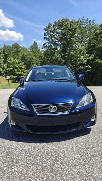 2006 Lexus IS 2nd Gen - Image 2 of 19