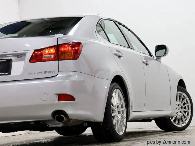 2006 Lexus IS 2nd Gen - Image 8 of 30