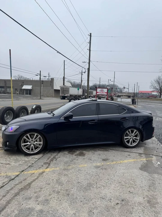 2006 Lexus IS 2nd Gen - Image 3 of 5