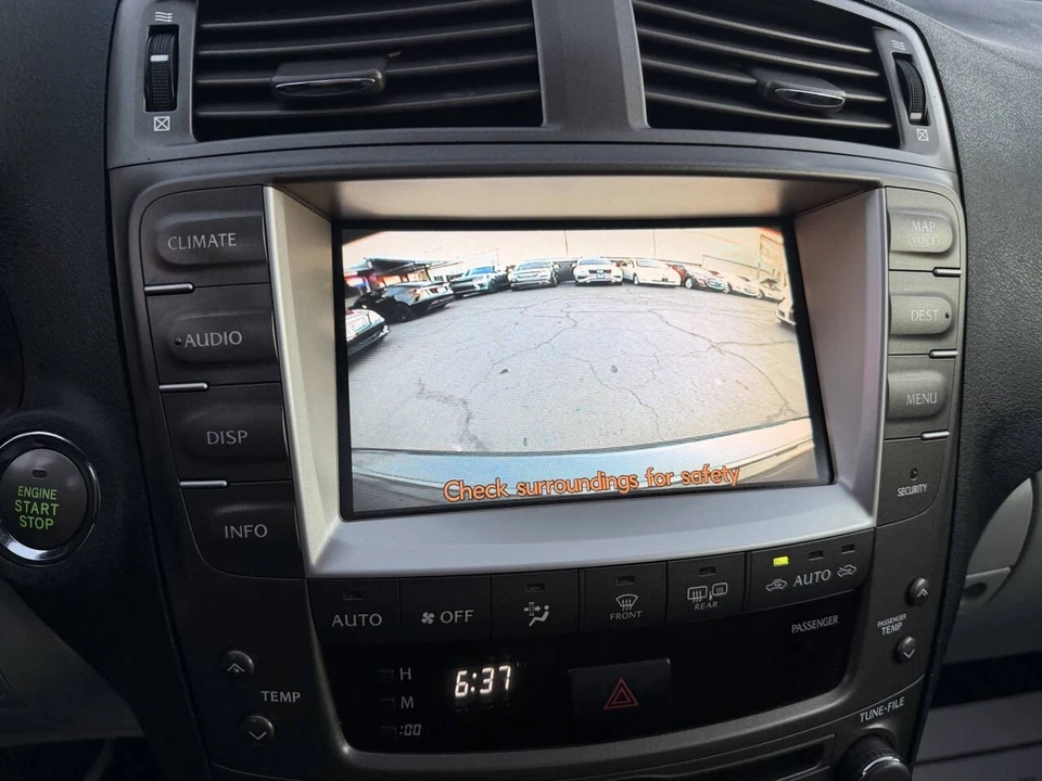 2006 Lexus IS 2nd Gen - Image 13 of 17