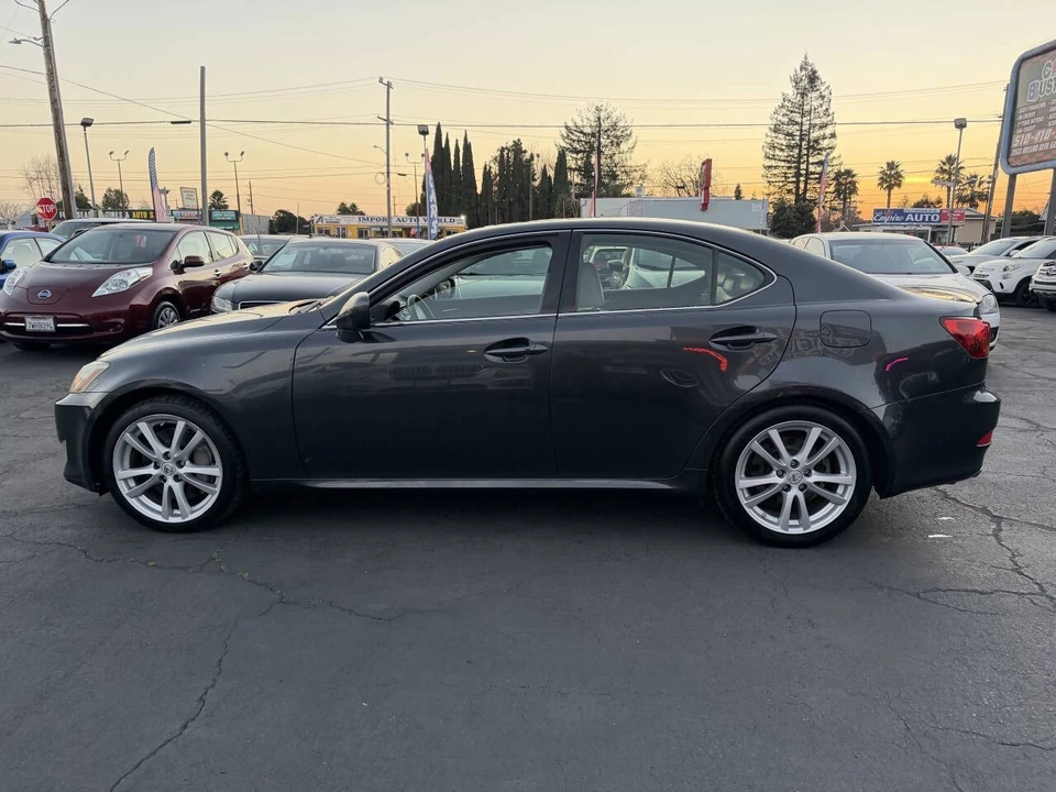 2006 Lexus IS 2nd Gen - Image 3 of 17