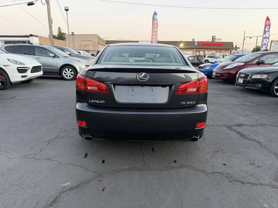 2006 Lexus IS 2nd Gen - Image 5 of 17