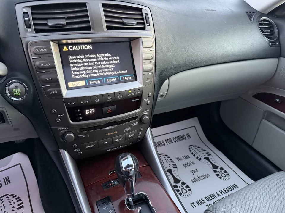 2006 Lexus IS 2nd Gen - Image 12 of 17