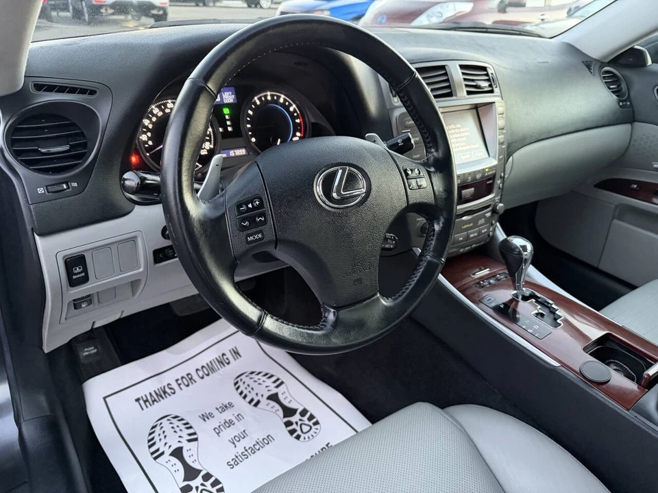 2006 Lexus IS 2nd Gen - Image 8 of 17