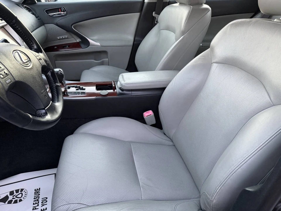 2006 Lexus IS 2nd Gen - Image 7 of 17