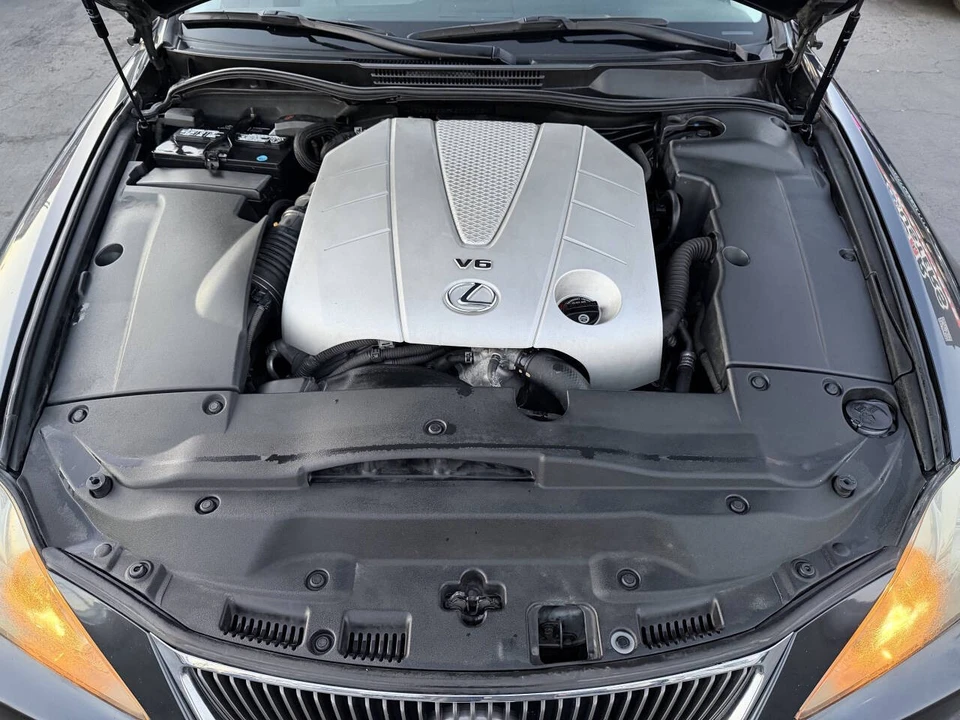 2006 Lexus IS 2nd Gen - Image 15 of 17