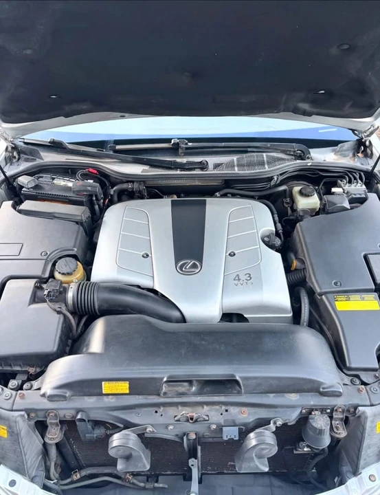 2006 Lexus LS 3rd Gen - Image 4 of 10
