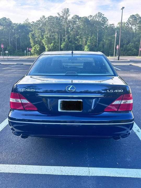 2006 Lexus LS 3rd Gen - Image 4 of 10