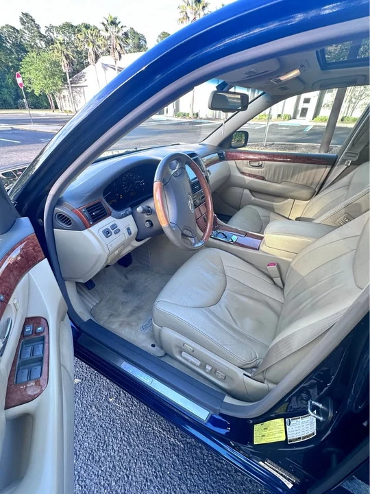 2006 Lexus LS 3rd Gen - Image 6 of 10