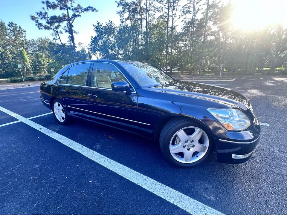 2006 Lexus LS 3rd Gen - Image 2 of 10