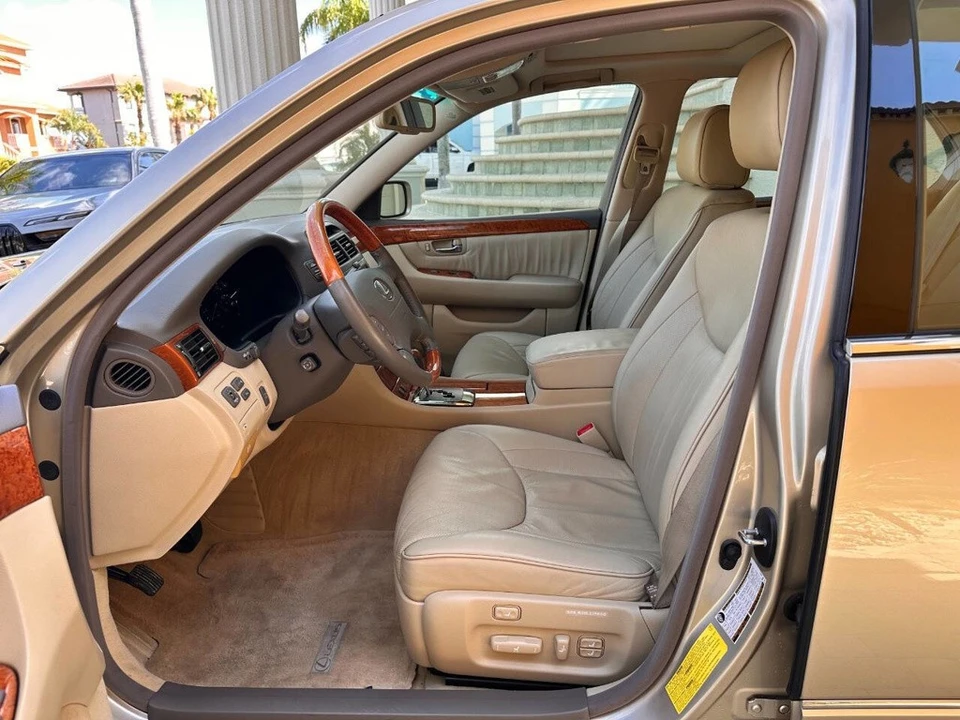 2006 Lexus LS 3rd Gen - Image 21 of 21