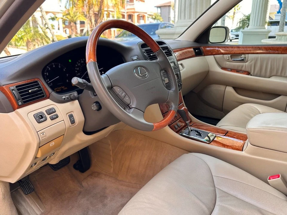 2006 Lexus LS 3rd Gen - Image 11 of 21