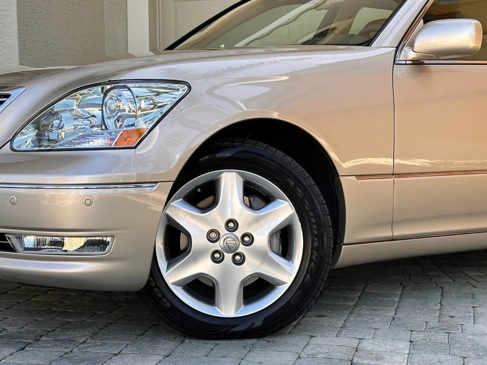2006 Lexus LS 3rd Gen - Image 3 of 21