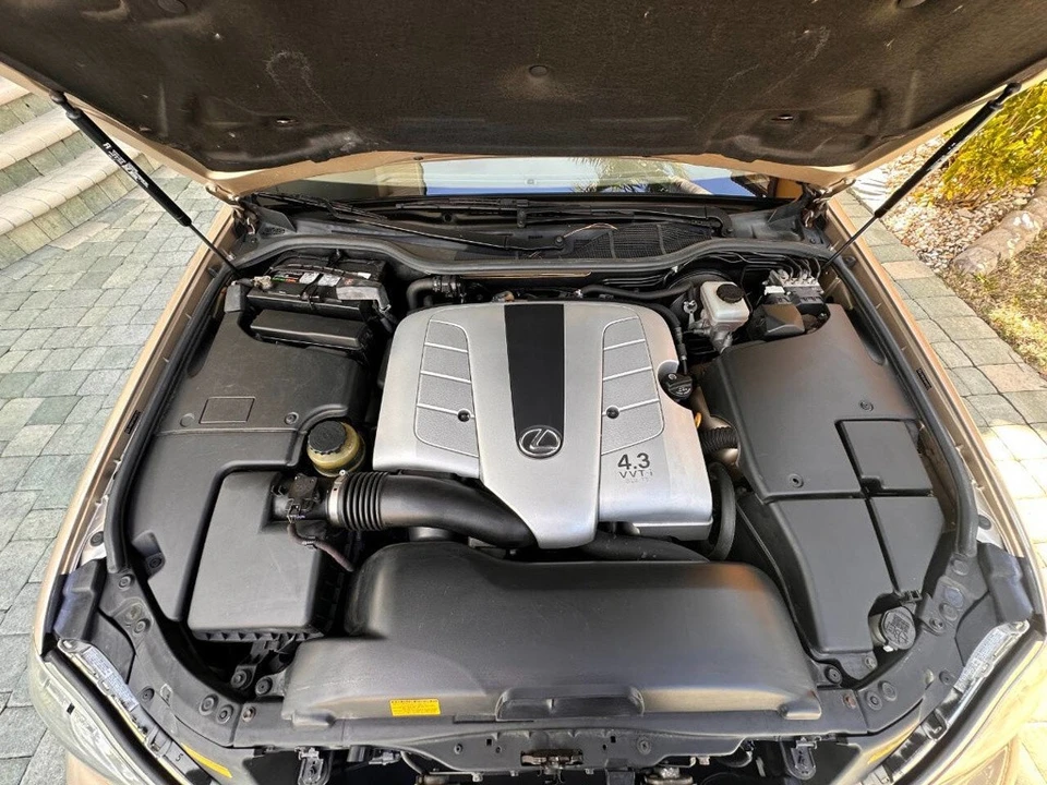 2006 Lexus LS 3rd Gen - Image 9 of 21