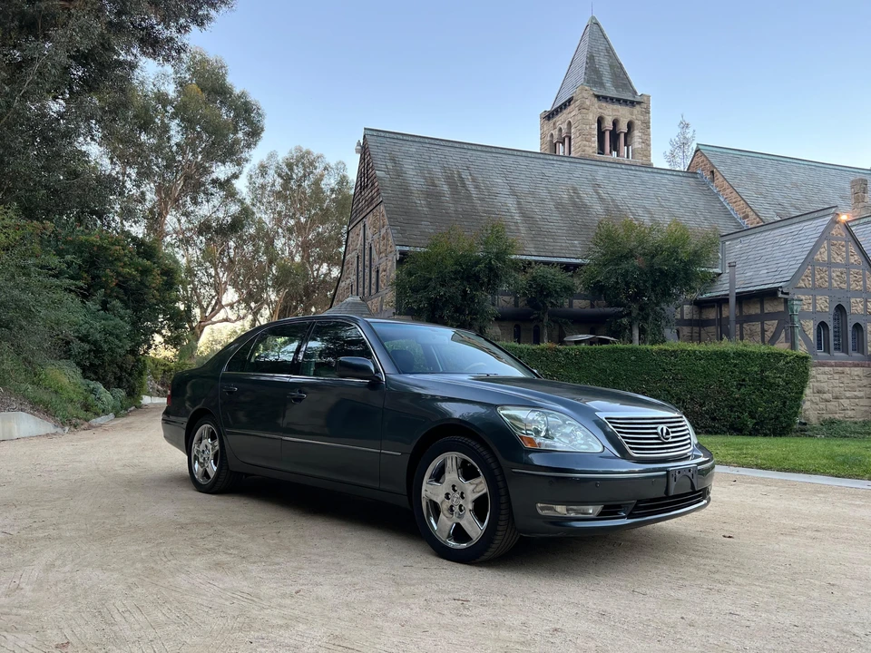 2006 Lexus LS 3rd Gen - Image 21 of 31