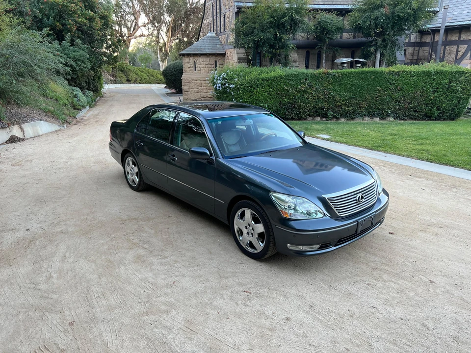 2006 Lexus LS 3rd Gen - Image 22 of 31